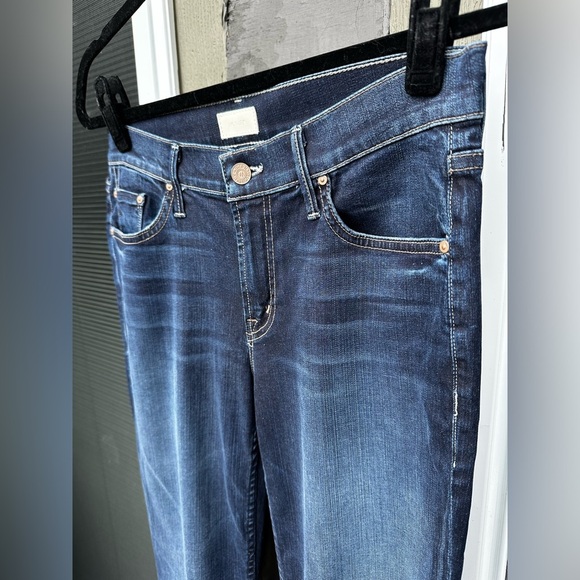 MOTHER Dropout ‘No Play’ Jeans - Picture 2 of 10